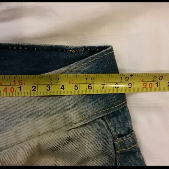 Evolution In Design Jeans - Picture 4 of 8